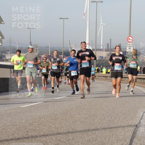 03.10.2026 - Köhlbrandbrückenlauf Yannick Fuchs http://msf.ph/oto/10775738 03.10.2026 09:41:25 Position 2 2367, 1500 meine-sportfotos.de