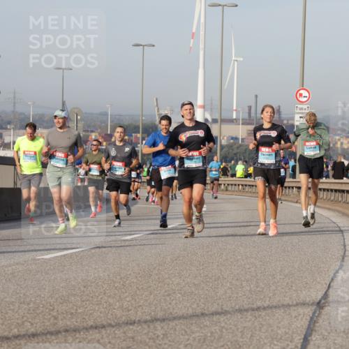 03.10.2026 - Köhlbrandbrückenlauf Yannick Fuchs http://msf.ph/oto/10775741 03.10.2026 09:41:25 Position 2 1500, 2367 meine-sportfotos.de