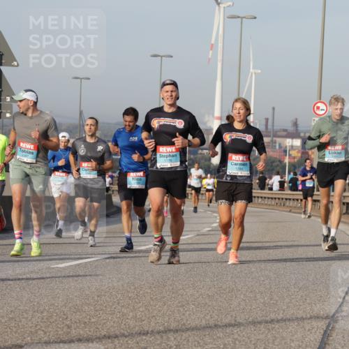 03.10.2026 - Köhlbrandbrückenlauf Yannick Fuchs http://msf.ph/oto/10775769 03.10.2026 09:41:27 Position 2 2357, 1776, 1780 meine-sportfotos.de