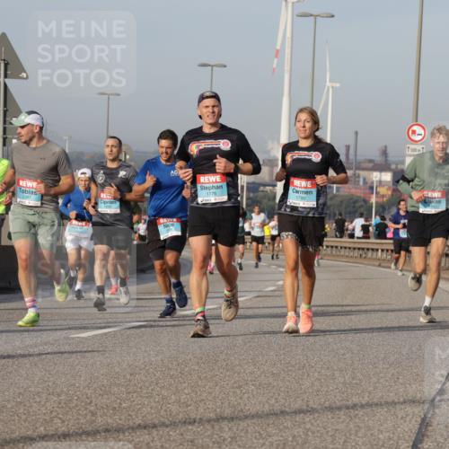 03.10.2026 - Köhlbrandbrückenlauf Yannick Fuchs http://msf.ph/oto/10775772 03.10.2026 09:41:28 Position 2 2357, 7, 1776, 1780, 500 meine-sportfotos.de