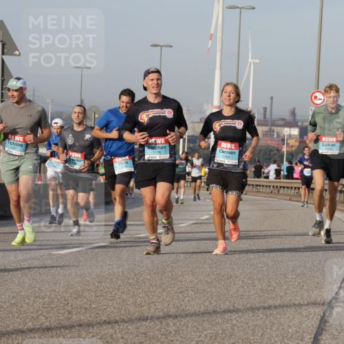 03.10.2026 - Köhlbrandbrückenlauf Yannick Fuchs http://msf.ph/oto/10775775 03.10.2026 09:41:28 Position 2 2357, 2399, 1776, 1780 meine-sportfotos.de