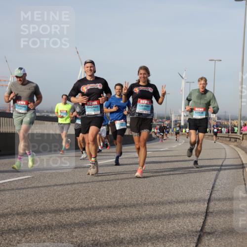 03.10.2026 - Köhlbrandbrückenlauf Yannick Fuchs http://msf.ph/oto/10775794 03.10.2026 09:41:31 Position 2 1776, 1780 meine-sportfotos.de