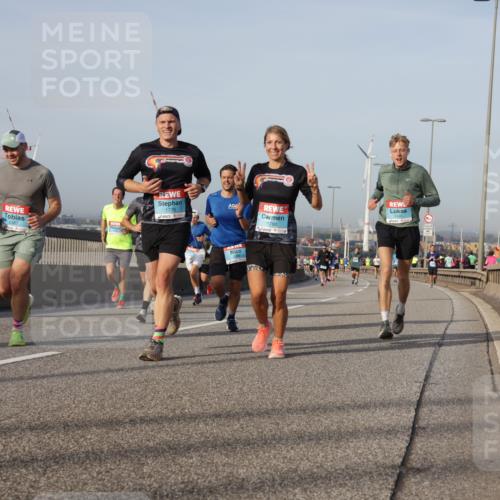 03.10.2026 - Köhlbrandbrückenlauf Yannick Fuchs http://msf.ph/oto/10775799 03.10.2026 09:41:31 Position 2 1776, 1780 meine-sportfotos.de