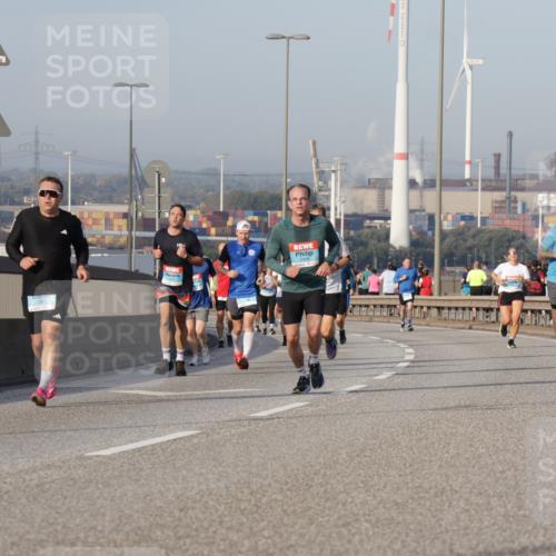 03.10.2026 - Köhlbrandbrückenlauf Yannick Fuchs http://msf.ph/oto/10775856 03.10.2026 09:41:37 Position 2  meine-sportfotos.de