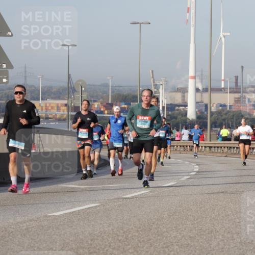 03.10.2026 - Köhlbrandbrückenlauf Yannick Fuchs http://msf.ph/oto/10775862 03.10.2026 09:41:38 Position 2 1500, 2019 meine-sportfotos.de