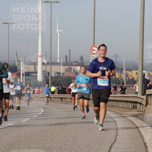 03.10.2026 - Köhlbrandbrückenlauf Yannick Fuchs http://msf.ph/oto/10775882 03.10.2026 09:41:39 Position 2 500, 2019 meine-sportfotos.de
