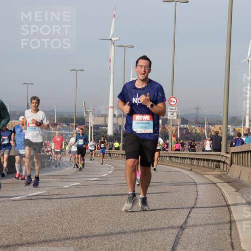 03.10.2026 - Köhlbrandbrückenlauf Yannick Fuchs http://msf.ph/oto/10775912 03.10.2026 09:41:42 Position 2 2406, 2019, 500, 500, 1 meine-sportfotos.de
