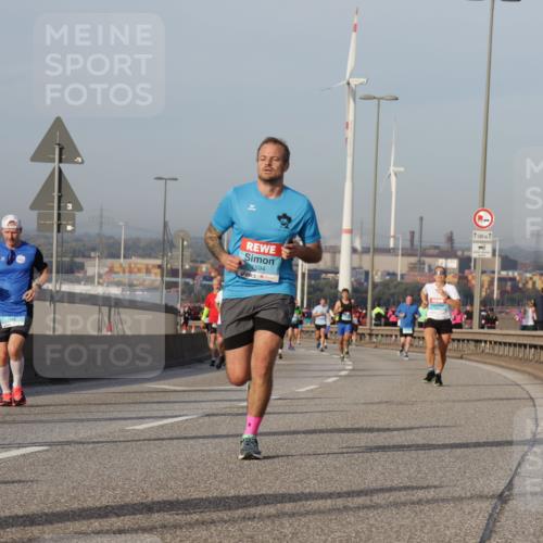 03.10.2026 - Köhlbrandbrückenlauf Yannick Fuchs http://msf.ph/oto/10775938 03.10.2026 09:41:45 Position 2 2200, 83, 1594, 500 meine-sportfotos.de