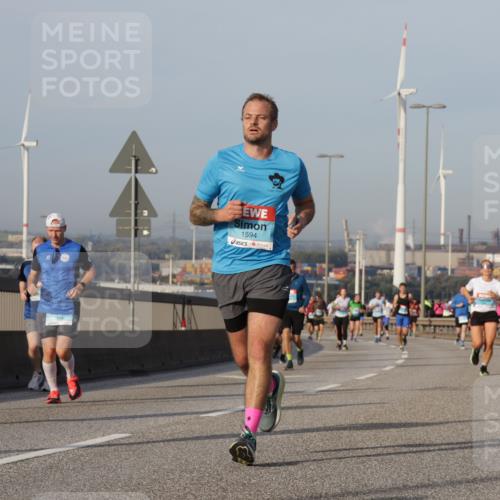 03.10.2026 - Köhlbrandbrückenlauf Yannick Fuchs http://msf.ph/oto/10775951 03.10.2026 09:41:45 Position 2 2200, 1834, 1594 meine-sportfotos.de
