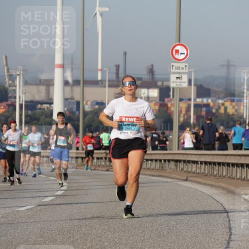 03.10.2026 - Köhlbrandbrückenlauf Yannick Fuchs http://msf.ph/oto/10775971 03.10.2026 09:41:47 Position 2 2665, 500, 1 meine-sportfotos.de