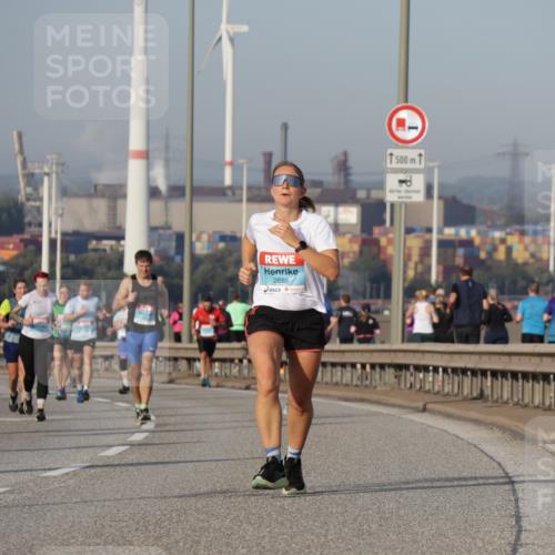 03.10.2026 - Köhlbrandbrückenlauf Yannick Fuchs http://msf.ph/oto/10775975 03.10.2026 09:41:48 Position 2 2665, 1500 meine-sportfotos.de