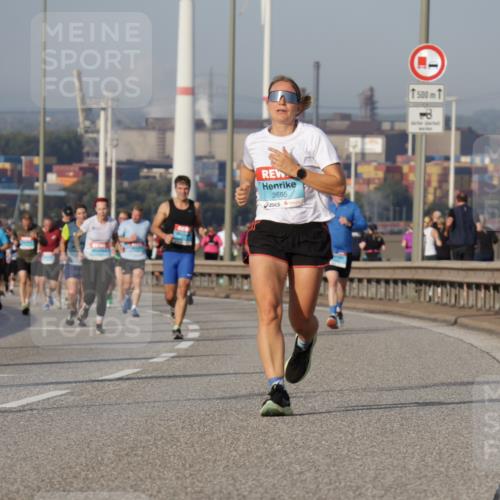 03.10.2026 - Köhlbrandbrückenlauf Yannick Fuchs http://msf.ph/oto/10775986 03.10.2026 09:41:48 Position 2 2665, 1500, 8700 meine-sportfotos.de