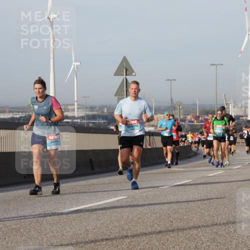 03.10.2026 - Köhlbrandbrückenlauf Yannick Fuchs http://msf.ph/oto/10776044 03.10.2026 09:42:04 Position 2 1715, 500 meine-sportfotos.de