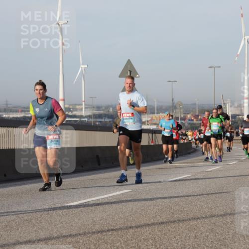 03.10.2026 - Köhlbrandbrückenlauf Yannick Fuchs http://msf.ph/oto/10776046 03.10.2026 09:42:04 Position 2 1715, 500 meine-sportfotos.de