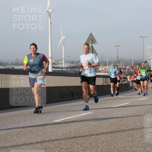 03.10.2026 - Köhlbrandbrückenlauf Yannick Fuchs http://msf.ph/oto/10776049 03.10.2026 09:42:05 Position 2 1715 meine-sportfotos.de