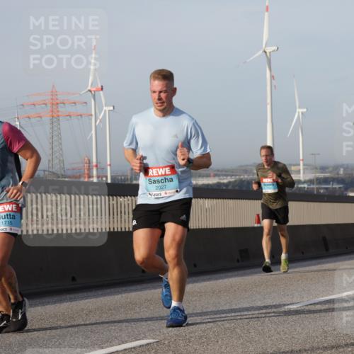 03.10.2026 - Köhlbrandbrückenlauf Yannick Fuchs http://msf.ph/oto/10776068 03.10.2026 09:42:07 Position 2 1715, 2027 meine-sportfotos.de