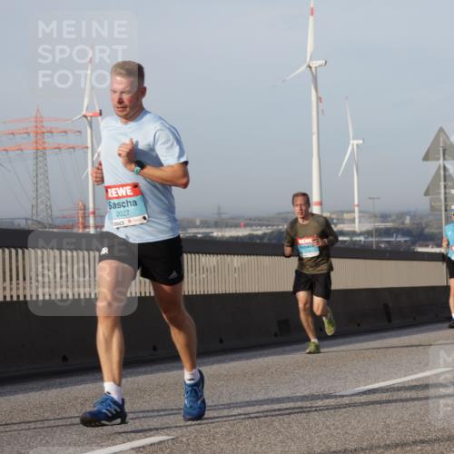 03.10.2026 - Köhlbrandbrückenlauf Yannick Fuchs http://msf.ph/oto/10776072 03.10.2026 09:42:07 Position 2 1715, 2027 meine-sportfotos.de