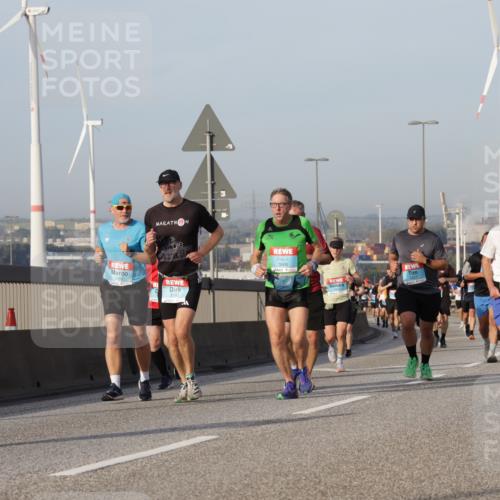 03.10.2026 - Köhlbrandbrückenlauf Yannick Fuchs http://msf.ph/oto/10776088 03.10.2026 09:42:09 Position 2 2343, 3900 meine-sportfotos.de