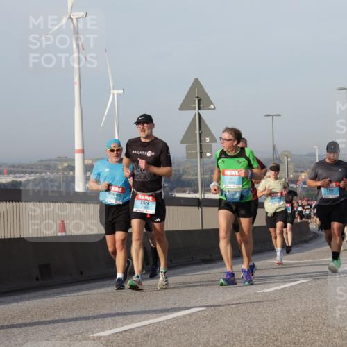 03.10.2026 - Köhlbrandbrückenlauf Yannick Fuchs http://msf.ph/oto/10776097 03.10.2026 09:42:09 Position 2 2343, 3900 meine-sportfotos.de