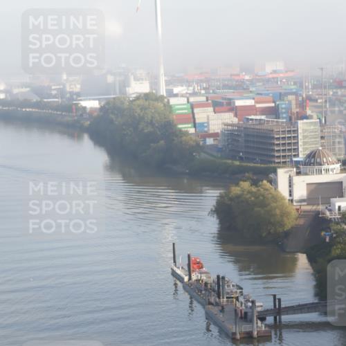 03.10.2026 - Köhlbrandbrückenlauf Yannick Fuchs http://msf.ph/oto/10776134 03.10.2026 09:07:56 Position 1  meine-sportfotos.de