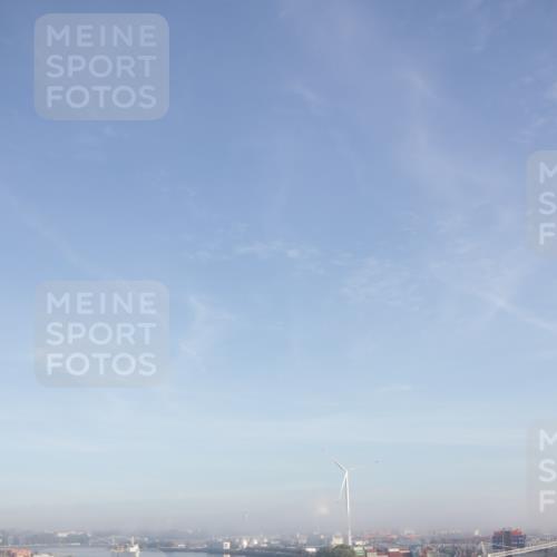 03.10.2026 - Köhlbrandbrückenlauf Yannick Fuchs http://msf.ph/oto/10776143 03.10.2026 09:08:03 Position 1  meine-sportfotos.de