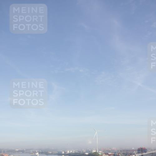 03.10.2026 - Köhlbrandbrückenlauf Yannick Fuchs http://msf.ph/oto/10776147 03.10.2026 09:08:04 Position 1  meine-sportfotos.de