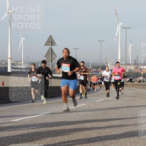 03.10.2026 - Köhlbrandbrückenlauf Yannick Fuchs http://msf.ph/oto/10776173 03.10.2026 09:42:15 Position 2 3833, 13, 1325 meine-sportfotos.de