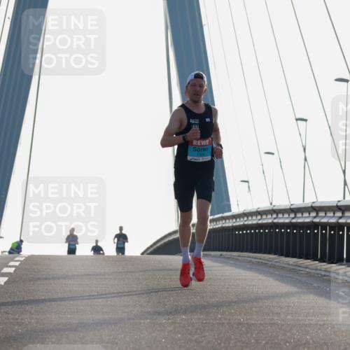 03.10.2026 - Köhlbrandbrückenlauf Yannick Fuchs http://msf.ph/oto/10776235 03.10.2026 09:17:07 Position 1 1508 meine-sportfotos.de