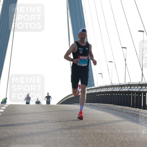 03.10.2026 - Köhlbrandbrückenlauf Yannick Fuchs http://msf.ph/oto/10776237 03.10.2026 09:17:07 Position 1 1508 meine-sportfotos.de