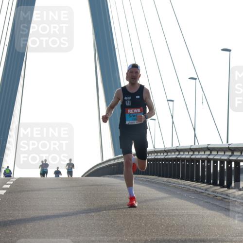 03.10.2026 - Köhlbrandbrückenlauf Yannick Fuchs http://msf.ph/oto/10776240 03.10.2026 09:17:08 Position 1 150 meine-sportfotos.de