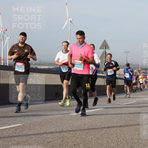 03.10.2026 - Köhlbrandbrückenlauf Yannick Fuchs http://msf.ph/oto/10776257 03.10.2026 09:42:21 Position 2 1937, 1618, 1940, 13 meine-sportfotos.de