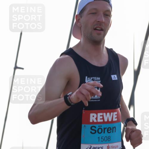 03.10.2026 - Köhlbrandbrückenlauf Yannick Fuchs http://msf.ph/oto/10776267 03.10.2026 09:17:12 Position 1 1508 meine-sportfotos.de