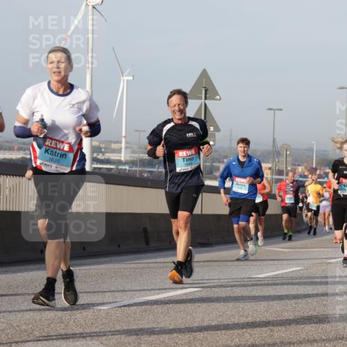 03.10.2026 - Köhlbrandbrückenlauf Yannick Fuchs http://msf.ph/oto/10776272 03.10.2026 09:42:22 Position 2 13, 1620, 1645 meine-sportfotos.de