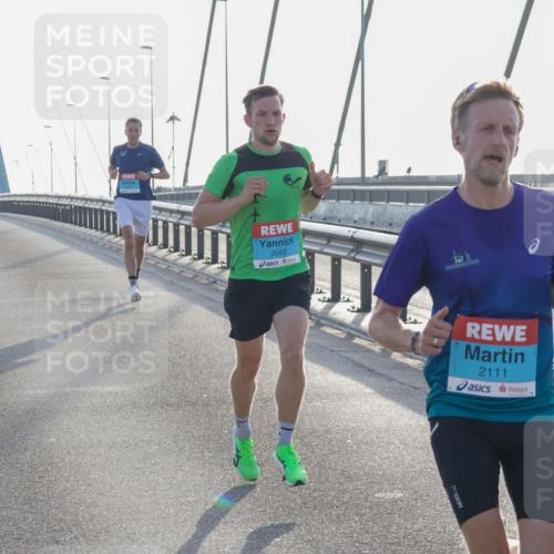 03.10.2026 - Köhlbrandbrückenlauf Yannick Fuchs http://msf.ph/oto/10776309 03.10.2026 09:17:37 Position 1 2043, 2111 meine-sportfotos.de