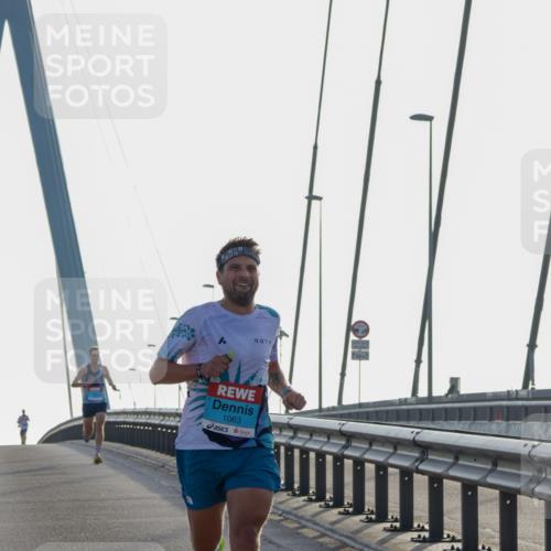 03.10.2026 - Köhlbrandbrückenlauf Yannick Fuchs http://msf.ph/oto/10776383 03.10.2026 09:18:05 Position 1 1063 meine-sportfotos.de