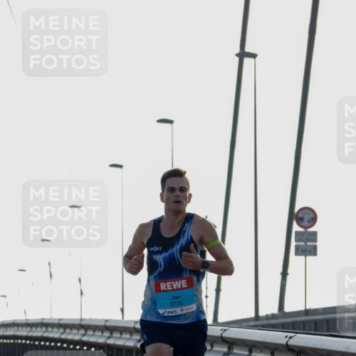 03.10.2026 - Köhlbrandbrückenlauf Yannick Fuchs http://msf.ph/oto/10776408 03.10.2026 09:18:10 Position 1 3735 meine-sportfotos.de