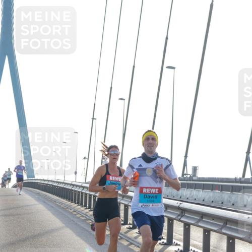 03.10.2026 - Köhlbrandbrückenlauf Yannick Fuchs http://msf.ph/oto/10776455 03.10.2026 09:18:34 Position 1 1324 meine-sportfotos.de