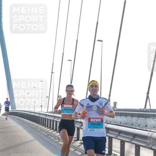 03.10.2026 - Köhlbrandbrückenlauf Yannick Fuchs http://msf.ph/oto/10776456 03.10.2026 09:18:34 Position 1 1467, 1324 meine-sportfotos.de