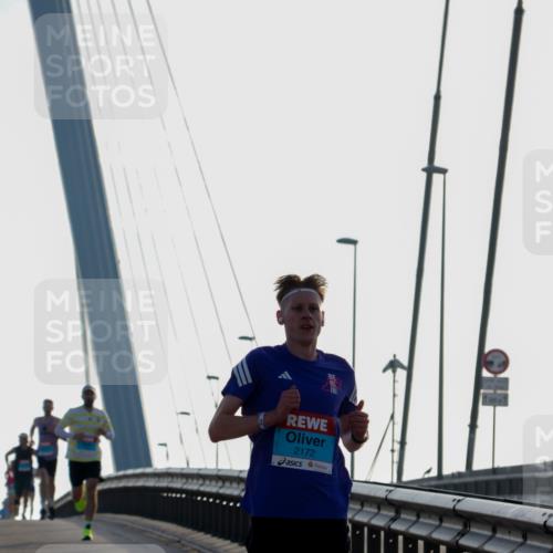 03.10.2026 - Köhlbrandbrückenlauf Yannick Fuchs http://msf.ph/oto/10776491 03.10.2026 09:18:41 Position 1 2172 meine-sportfotos.de