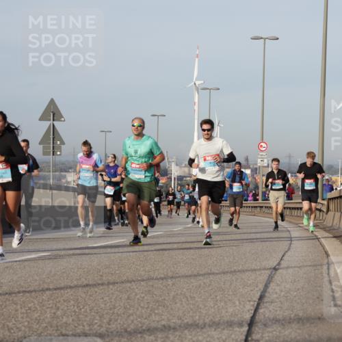 03.10.2026 - Köhlbrandbrückenlauf Yannick Fuchs http://msf.ph/oto/10776511 03.10.2026 09:42:41 Position 2  meine-sportfotos.de