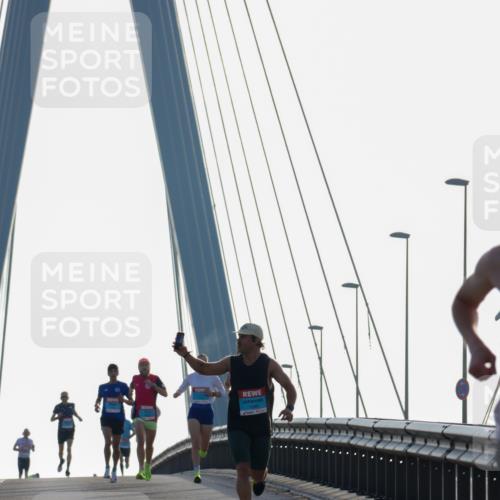 03.10.2026 - Köhlbrandbrückenlauf Yannick Fuchs http://msf.ph/oto/10776536 03.10.2026 09:18:55 Position 1  meine-sportfotos.de