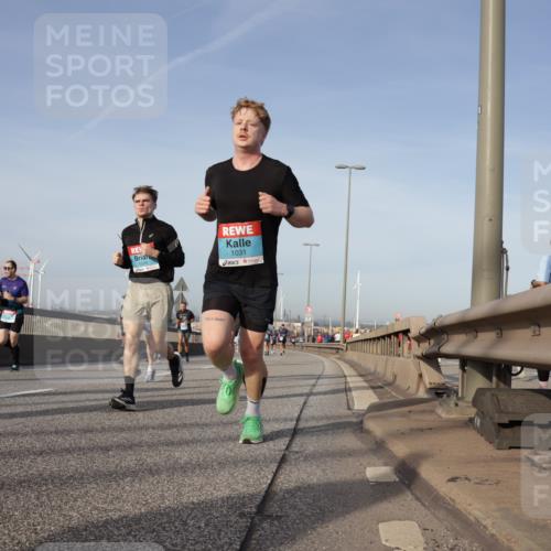 03.10.2026 - Köhlbrandbrückenlauf Yannick Fuchs http://msf.ph/oto/10776594 03.10.2026 09:42:48 Position 2 1031, 1, 8 meine-sportfotos.de