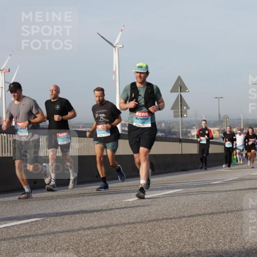 03.10.2026 - Köhlbrandbrückenlauf Yannick Fuchs http://msf.ph/oto/10776628 03.10.2026 09:42:50 Position 2 1549 meine-sportfotos.de