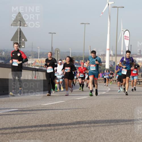 03.10.2026 - Köhlbrandbrückenlauf Yannick Fuchs http://msf.ph/oto/10776646 03.10.2026 09:42:52 Position 2 2, 1500, 1 meine-sportfotos.de