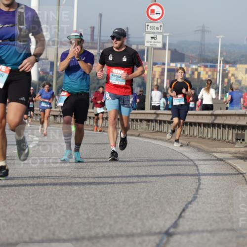 03.10.2026 - Köhlbrandbrückenlauf Yannick Fuchs http://msf.ph/oto/10776684 03.10.2026 09:42:56 Position 2 1968, 3700, 1901, 500 meine-sportfotos.de