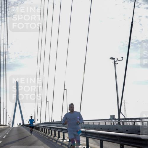 03.10.2026 - Köhlbrandbrückenlauf Yannick Fuchs http://msf.ph/oto/10776700 03.10.2026 09:19:18 Position 1  meine-sportfotos.de