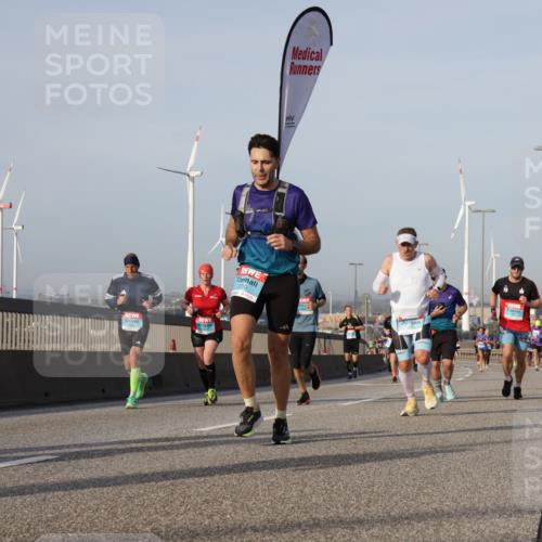 03.10.2026 - Köhlbrandbrückenlauf Yannick Fuchs http://msf.ph/oto/10776710 03.10.2026 09:43:00 Position 2 700 meine-sportfotos.de