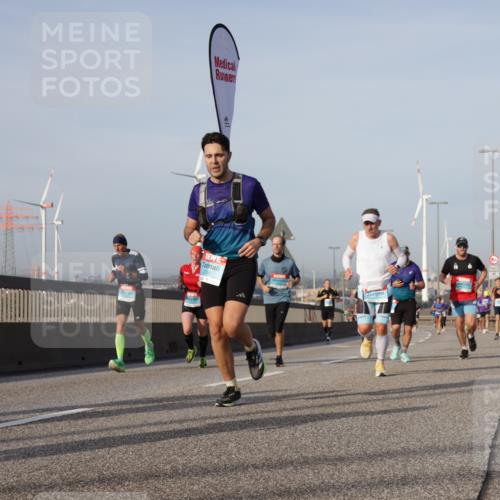 03.10.2026 - Köhlbrandbrückenlauf Yannick Fuchs http://msf.ph/oto/10776715 03.10.2026 09:43:00 Position 2 3700 meine-sportfotos.de