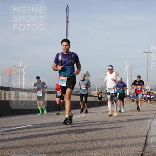 03.10.2026 - Köhlbrandbrückenlauf Yannick Fuchs http://msf.ph/oto/10776719 03.10.2026 09:43:00 Position 2 3700 meine-sportfotos.de