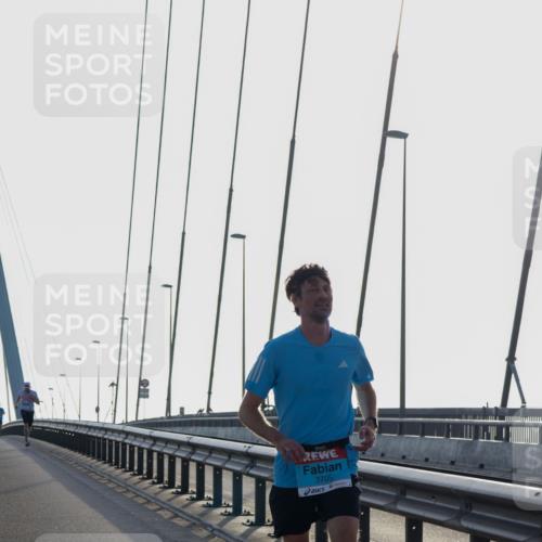 03.10.2026 - Köhlbrandbrückenlauf Yannick Fuchs http://msf.ph/oto/10776722 03.10.2026 09:19:21 Position 1 3705 meine-sportfotos.de